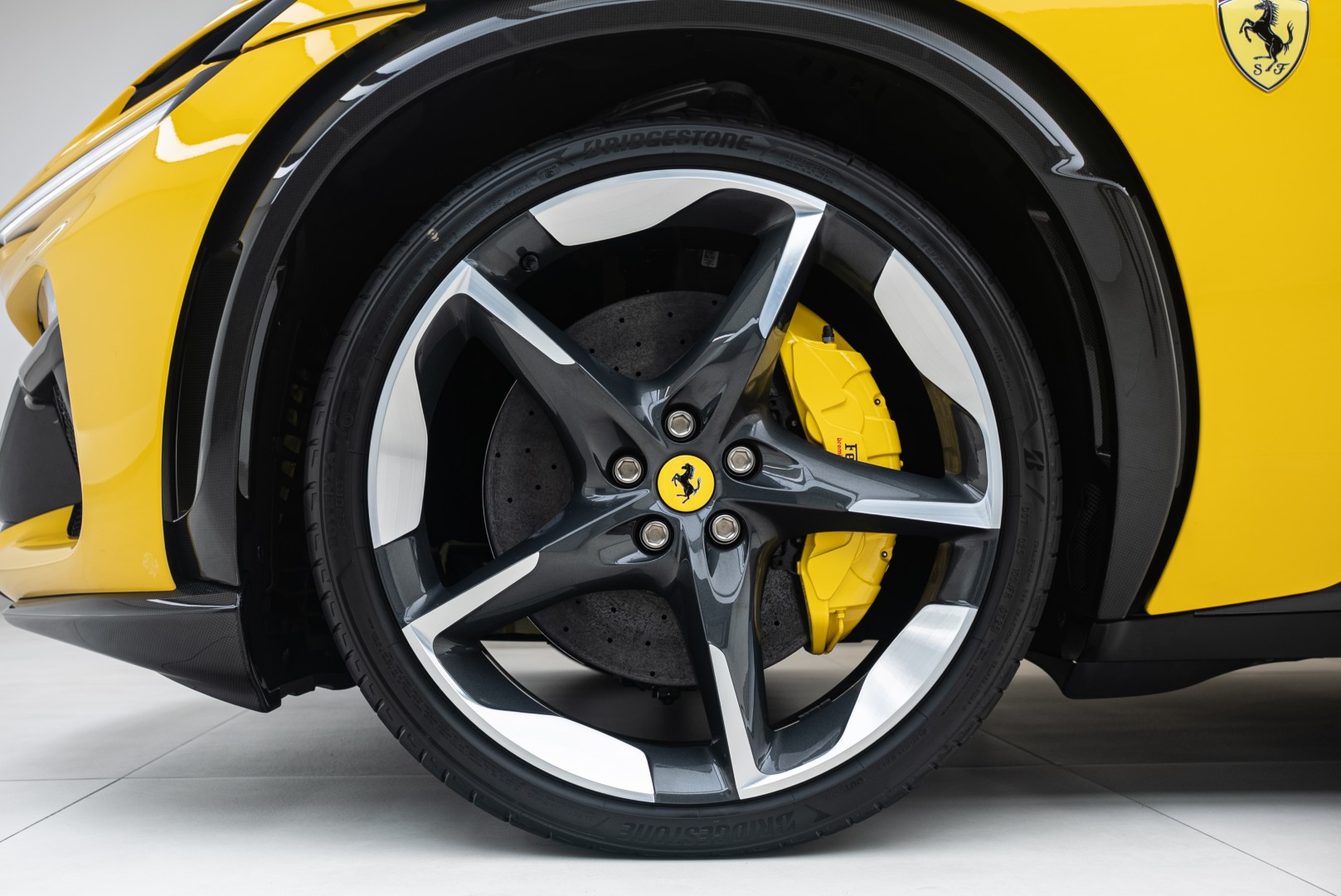 2025 FERRARI PUROSANGUE | FULL CARBON | MAIN DEALER SERVICE | HIGH SPECS |